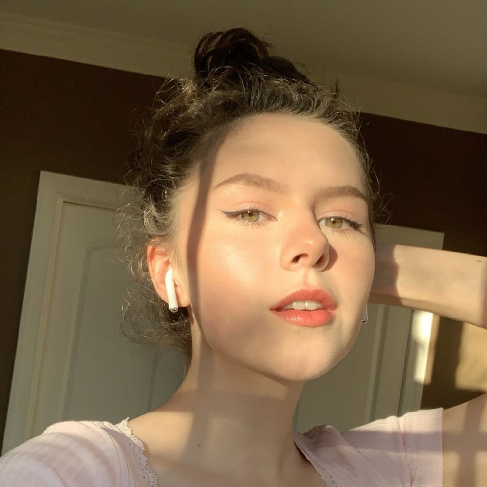 Meet your Posher, Dannielle